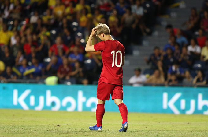 HLV Troussier: ‘Tôi sẽ không triệu tập Công Phượng lên tuyển đá VL World Cup nếu cứ mãi dự bị thế này, ưu tiên các cầu thủ được ra sân thường xuyên’