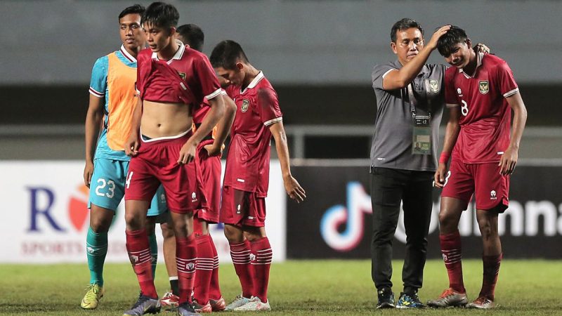 Cay cú vì Hồng Phúc, trưởng đoàn bóng đá Indonesia dọa bỏ Đông Nam Á: ‘Xin gia nhập Đông Á đá với Nhật, Hàn sướng hơn’