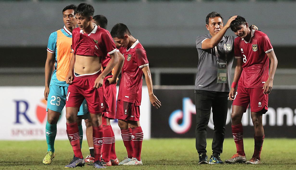 Cay cú vì Hồng Phúc, trưởng đoàn bóng đá Indonesia dọa bỏ Đông Nam Á: ‘Xin gia nhập Đông Á đá với Nhật, Hàn sướng hơn’