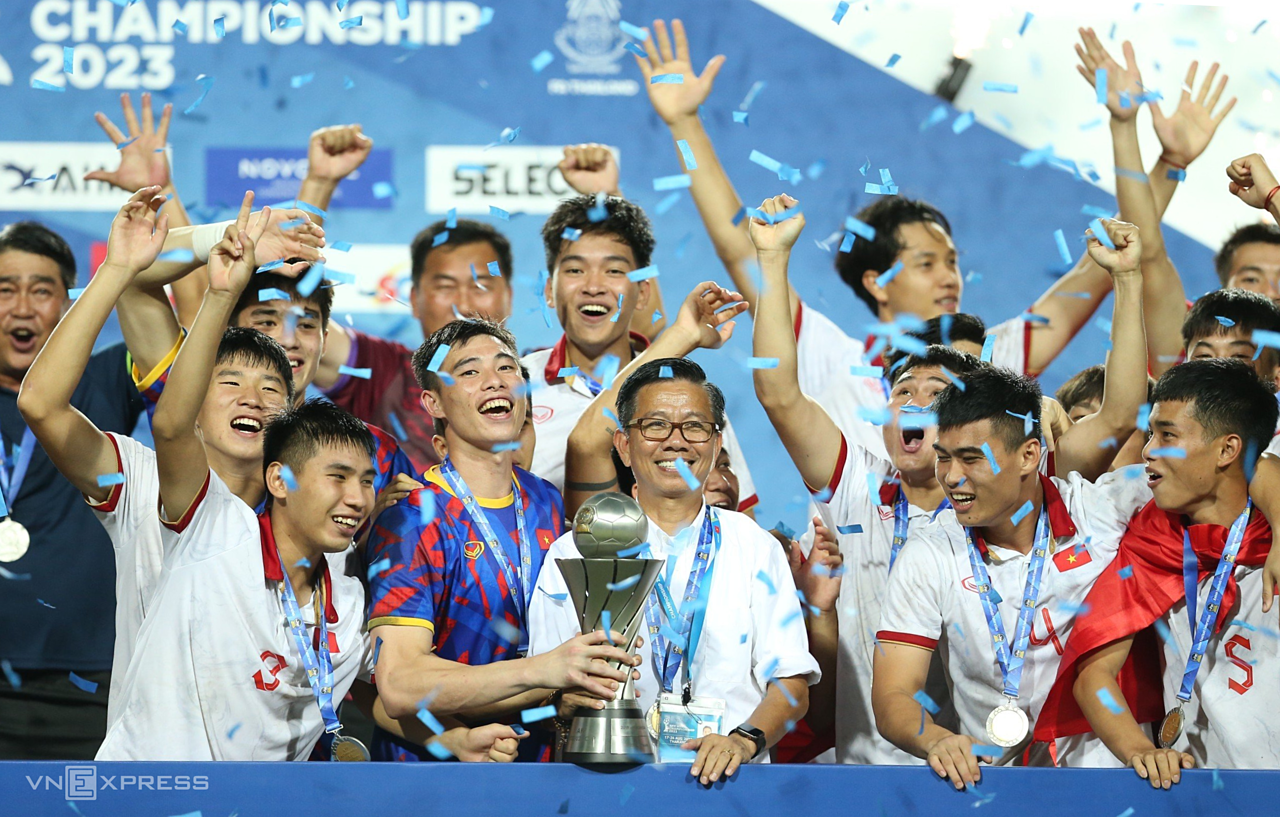 Fan Indo đệ đơn lên AFF, đòi tước chức vô địch của U23 Việt Nam: ‘Rất phi thể thao, không xứng vô địch’