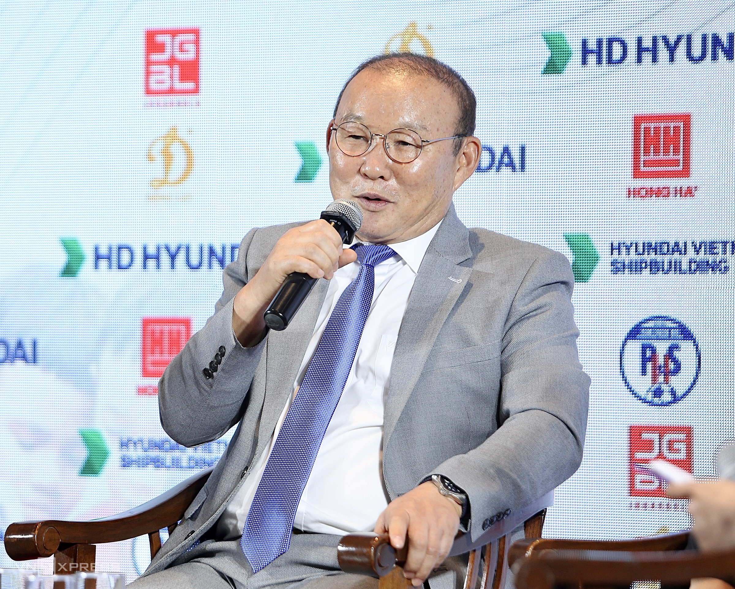 Chính thức mở học viện bóng đá, thầy Park ấp ủ ước mơ: ‘Hy vọng tôi có thể đóng góp công sức vào sự phát triển của bóng đá Việt’