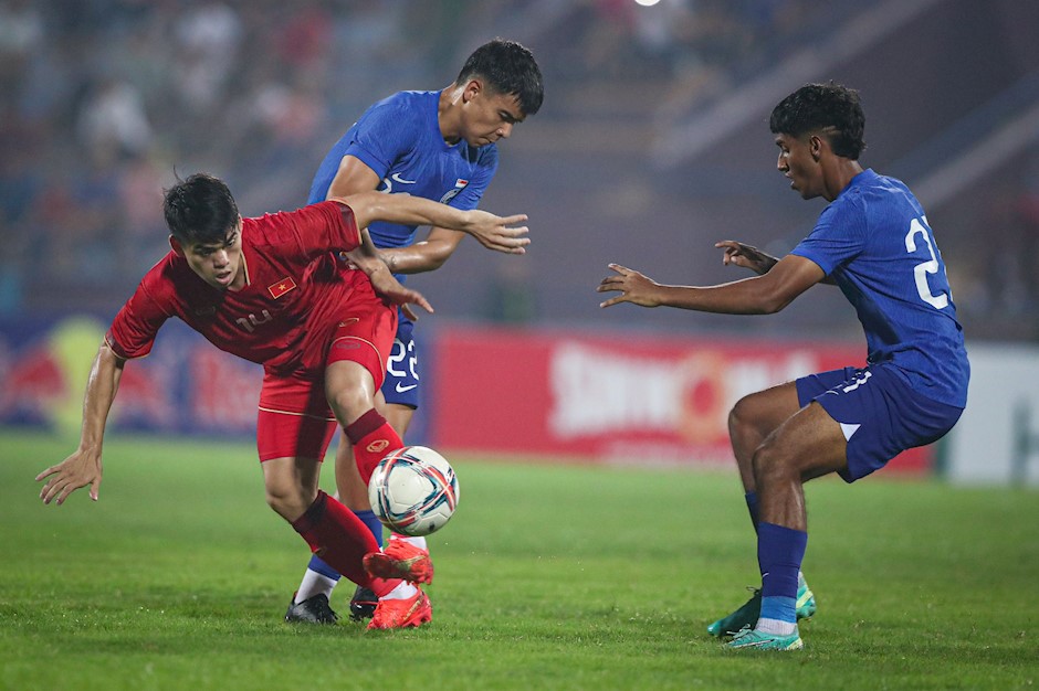 BLV Quang Sáng: ‘U23 Việt Nam còn không thắng nổi đội yếu như Singapore, kiểu này đá U23 châu Á làm lót đường thôi’