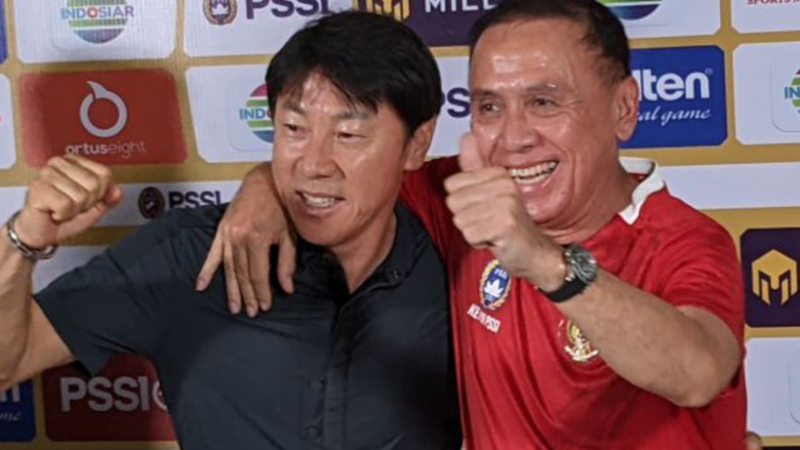 Giúp Indonesia tăng gần 30 bậc trên BXH FIFA, HLV Shin Tae Yong được tung ‘lên mây’: ‘Nhanh nhanh ký hợp đồng trọn đời với ngài ấy, ngài sẽ giúp chúng ta dự World Cup’