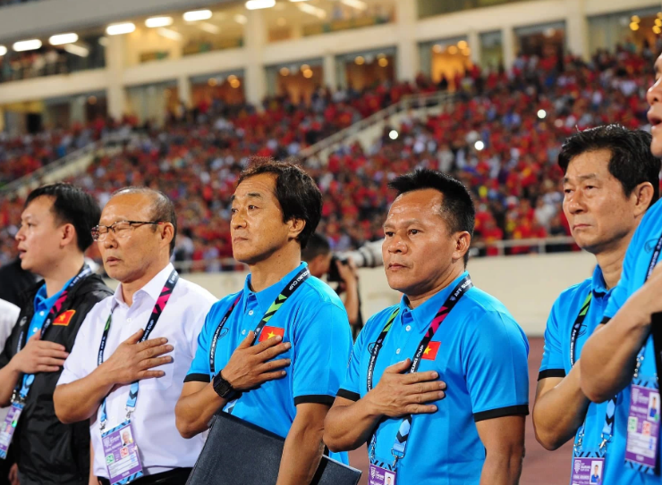 Cựu trợ lý thầy Park: “Tuyển Việt Nam cần đá với đội mạnh như Hàn Quốc để học hỏi, đừng đấu đội yếu chỉ để thắng lấy vui”