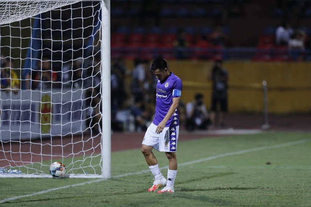 Hà Nội FC thua thảm 0-6 ở Cúp C1, fan Việt chỉ trích dữ dội: ‘Đúng là nỗi ô nh:ục, làm cả V.League bị tụt dốc’