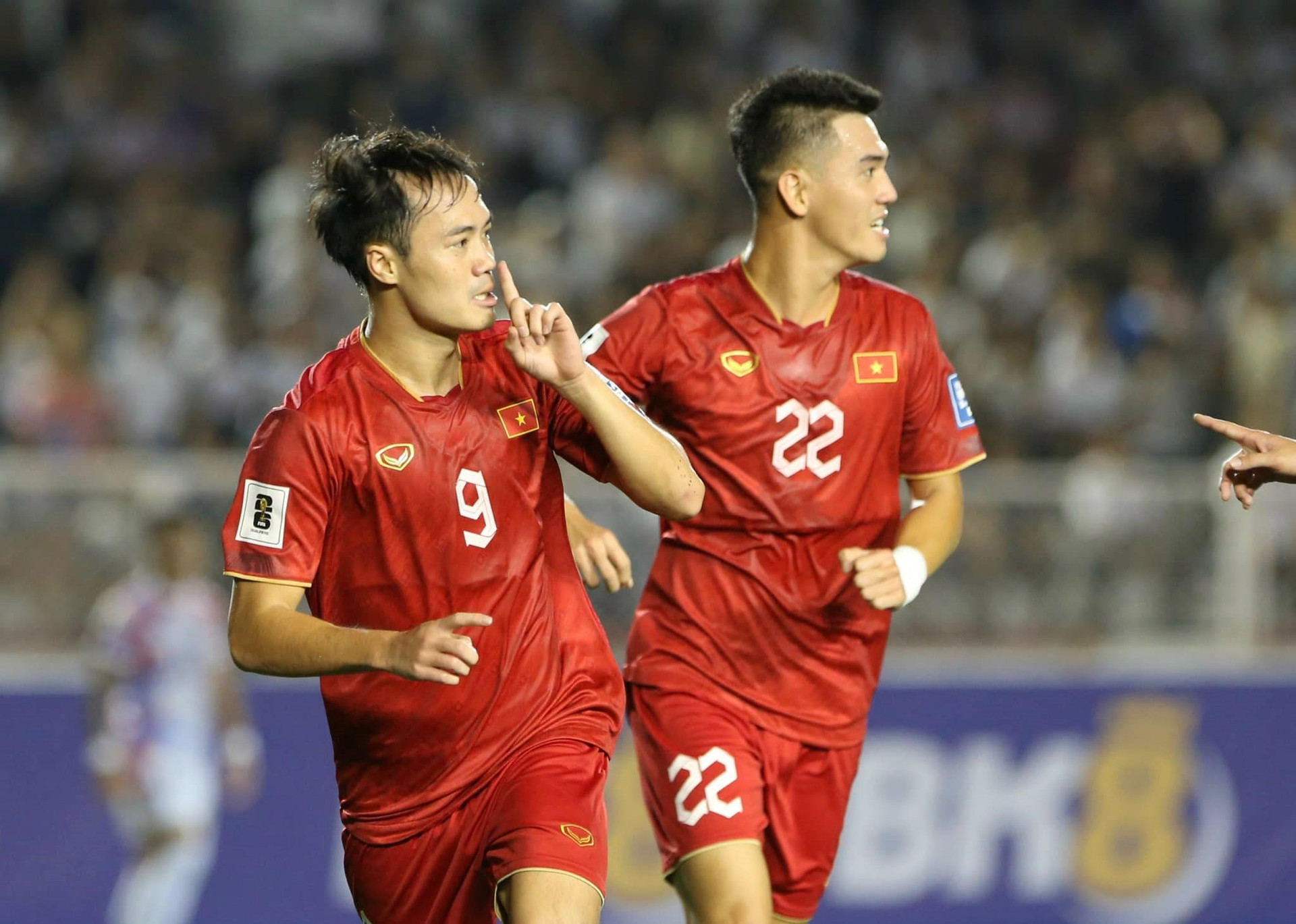 Thắng Philippines, ĐT Việt Nam thăng 2 bậc trên BXH FIFA, tiệm cận top 90 thế giới: Thái Lan tụt hạng vì thua Trung Quốc, kém xa Việt Nam 23 bậc