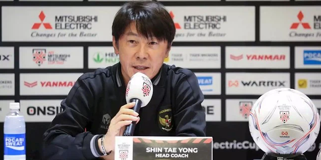 HLV Shin Tae Yong: ‘Indonesia chẳng cần quan tâm cái AFF Cup ao làng làm gì, mục tiêu của chúng tôi là thắng Việt Nam và Iraq để vươn tầm châu lục’