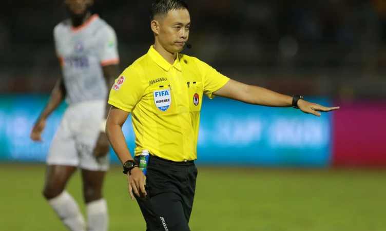 BLV Quang Sáng: ‘Ngô Duy Lân và Nguyễn Mạnh Hải cũng không thể cứu Hà Nội FC lúc này’