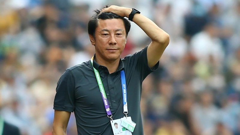 HLV Shin Tae Yong: ‘Bằng mọi giá phải thắng Việt Nam, nếu không thì tôi bị đuổi việc mất’