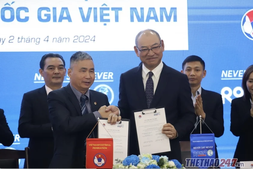 LĐBĐ Việt Nam chính thức công bố hợp đồng mới