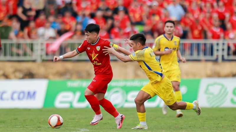 Cuộc đua né play-off trụ hạng: SLNA bất lợi, sẵn sàng cho kịch bản xấu