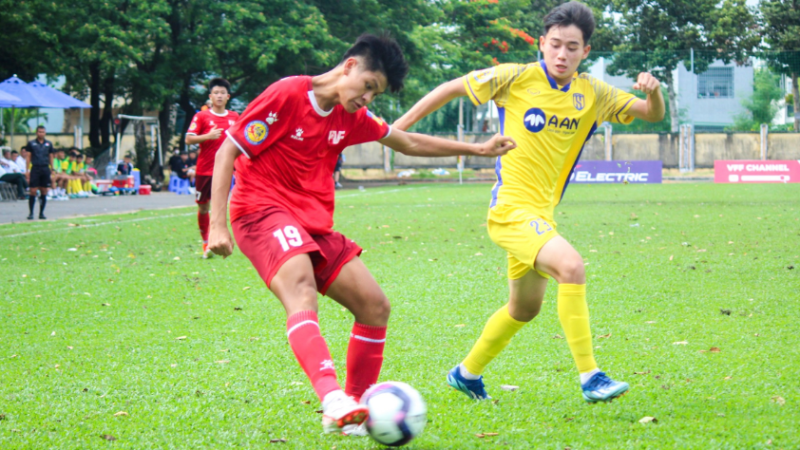 U17 Sông Lam Nghệ An thua thảm 0-4, đội sổ tại giải U17 Quốc gia