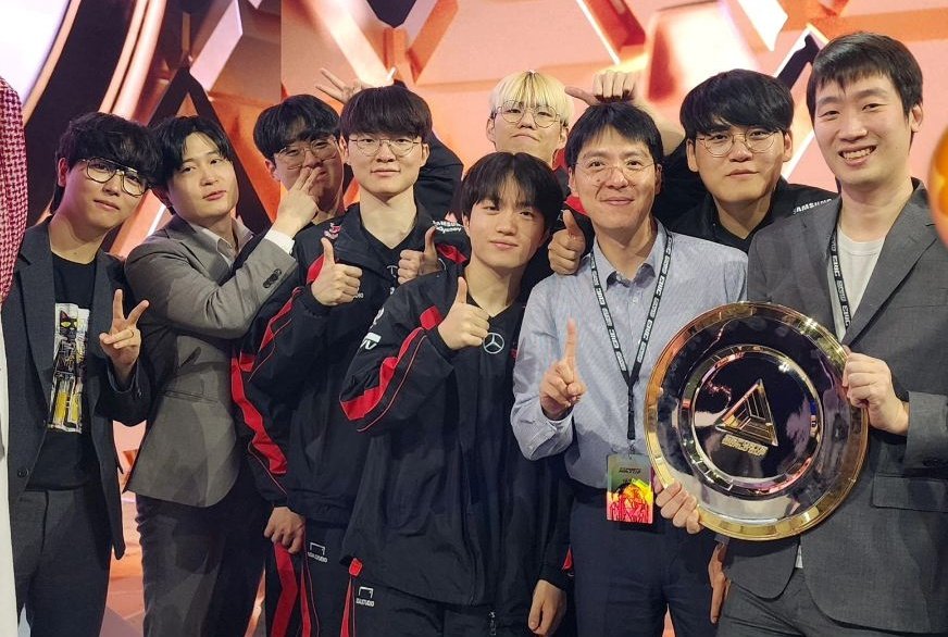 T1 đã bắt bài TES chỉ sau đúng 1 ván thua tại chung kết Esports World Cup