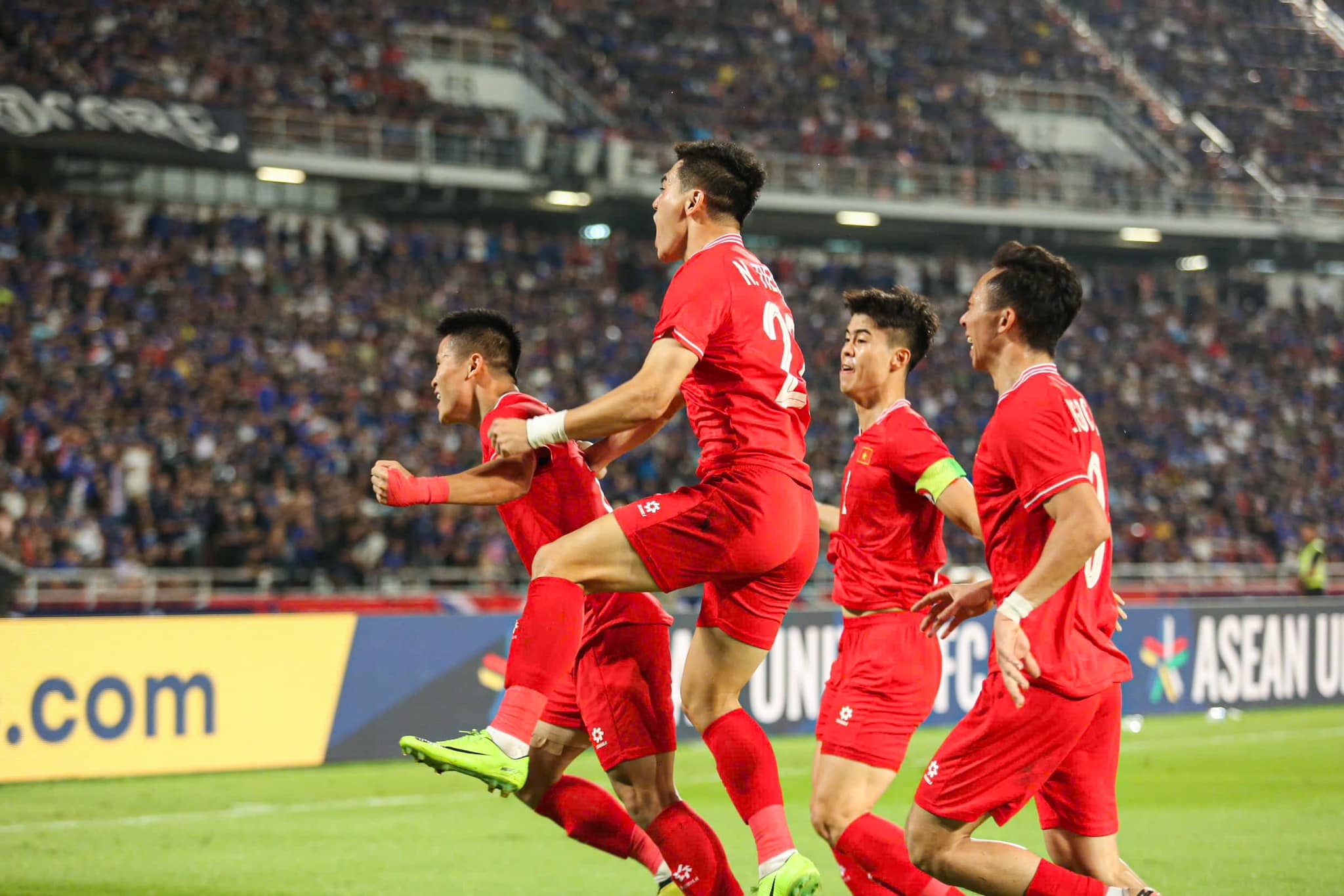 Truyền thông Thái Lan tung tin bịa đặt sau AFF Cup 2024, người hùng của ĐT Việt Nam phản ứng gay gắt